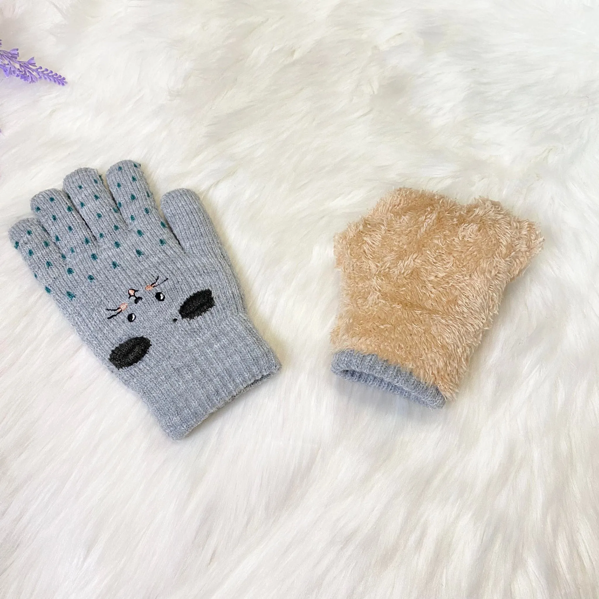 Kids Fleece Lined Knit Cat Design  Gloves