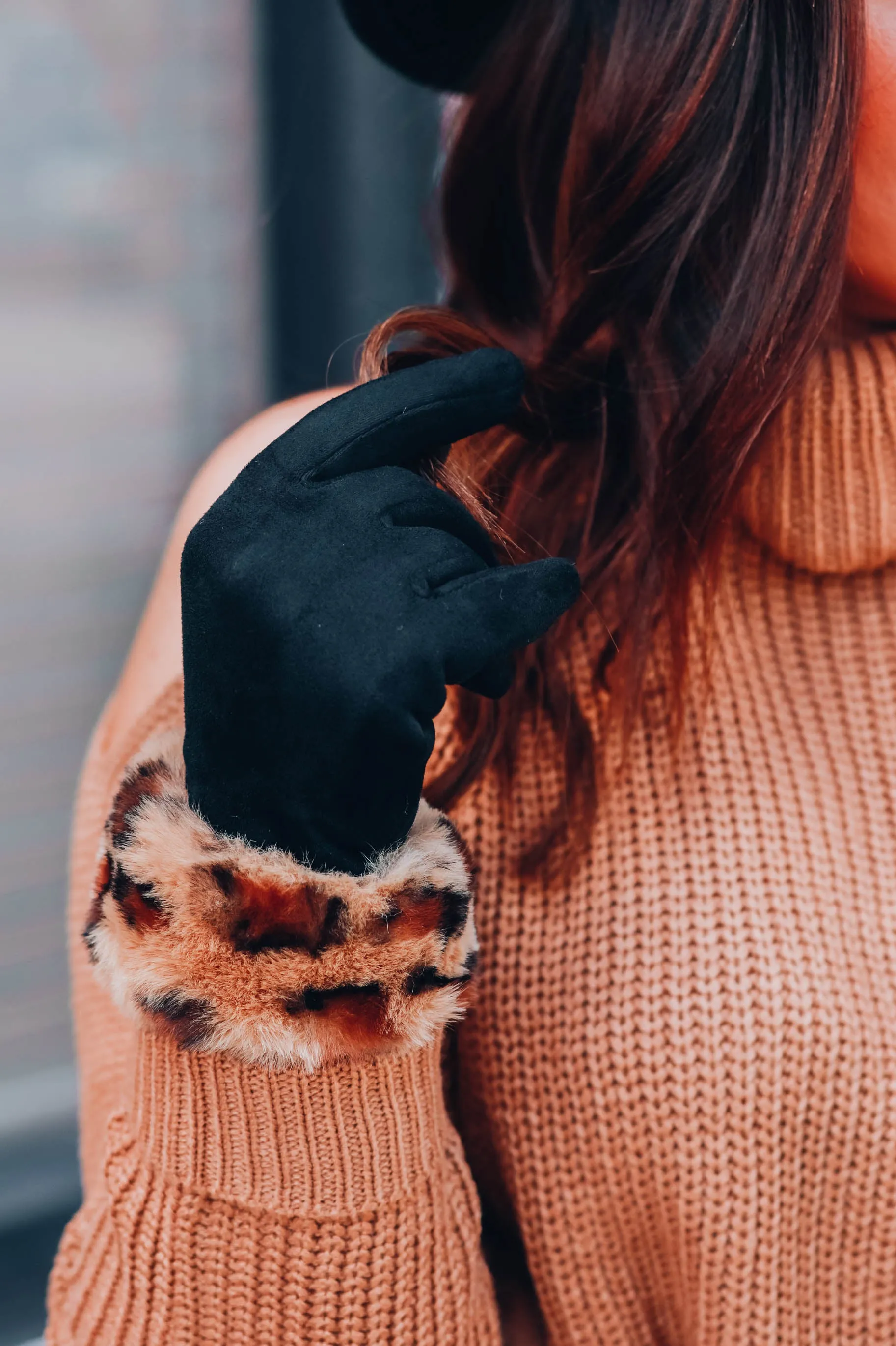 On The Town Faux Fur Gloves - Black