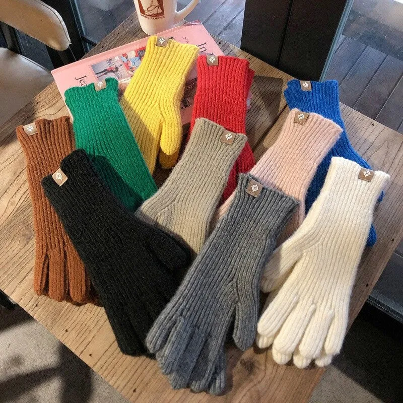 Solid-Colored Soft and Warm Knitted Winter Gloves